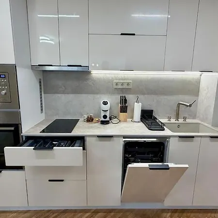 Appartamento Cozy Cathedral Corner - 2 Mins Walk From The Main Pedestrian Street