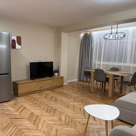 Apartment Cozy Cathedral Corner - 2 Mins Walk From The Main Pedestrian Street *