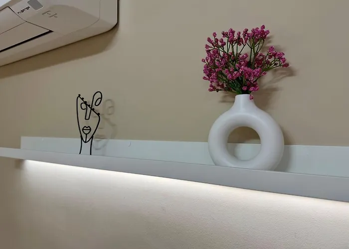 Cozy Cathedral Corner - 2 Mins Walk From The Main Pedestrian Street Варна