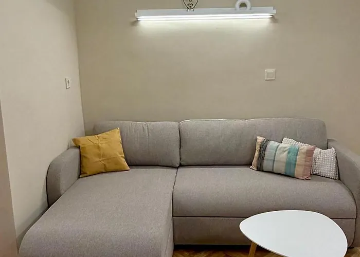 Cozy Cathedral Corner - 2 Mins Walk From The Main Pedestrian Street